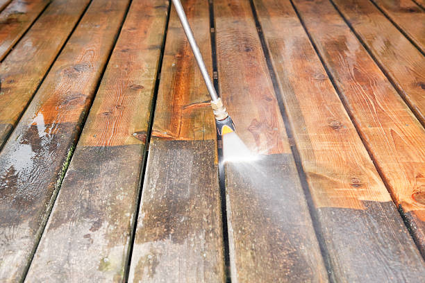 Best Deck Cleaning Services  in Kitsap Lake, WA